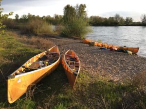 Wenonah Seneca and Encounter Kevlar Canoes on Willamette River - www.PaddlePeople.us
